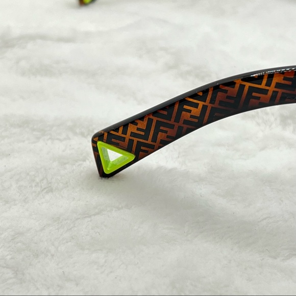Fendi Sunglasses New Authentic Logo Unisex